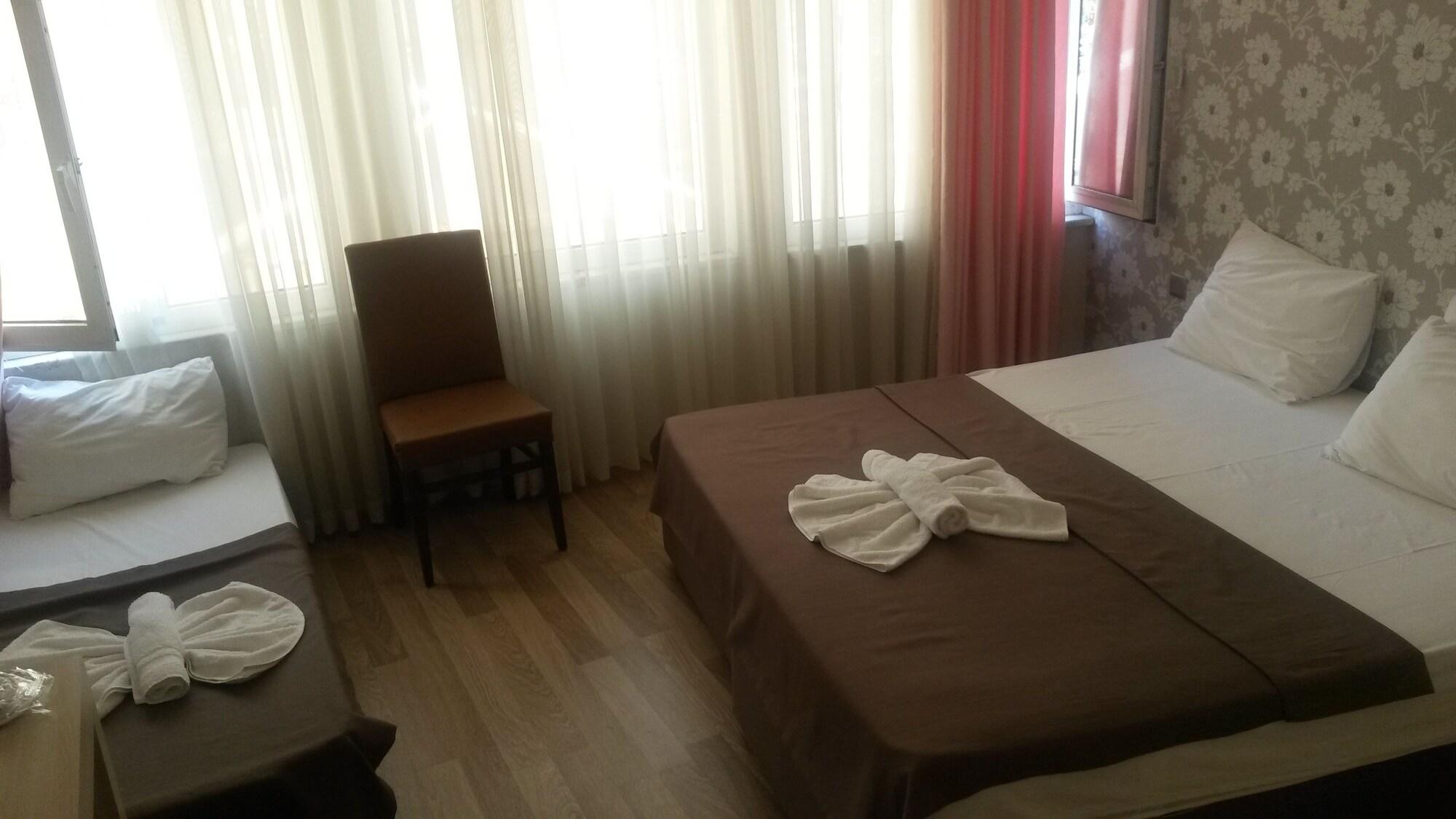 Winecity Hotel 뎀레 외부 사진