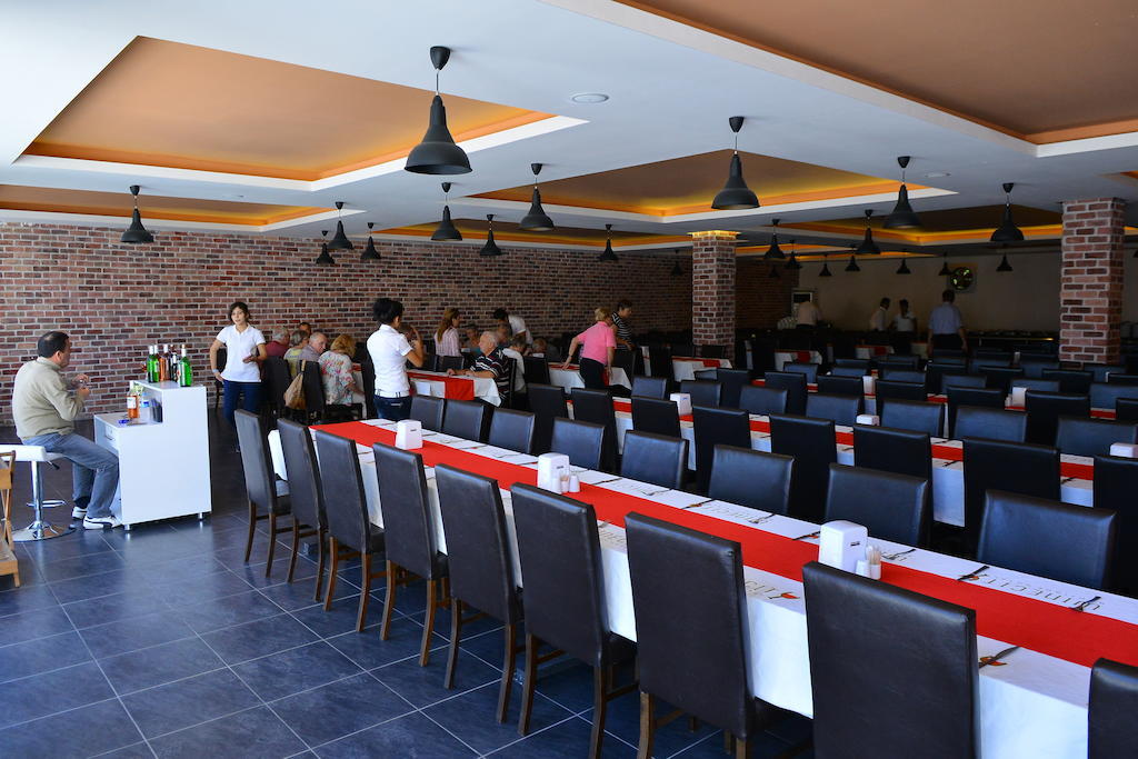 Winecity Hotel 뎀레 외부 사진