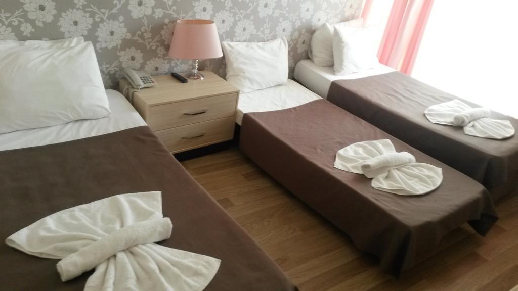 Winecity Hotel 뎀레 외부 사진