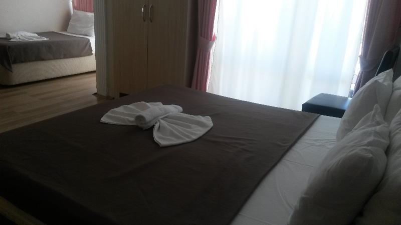 Winecity Hotel 뎀레 외부 사진