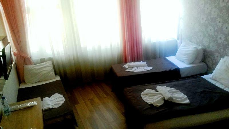 Winecity Hotel 뎀레 외부 사진