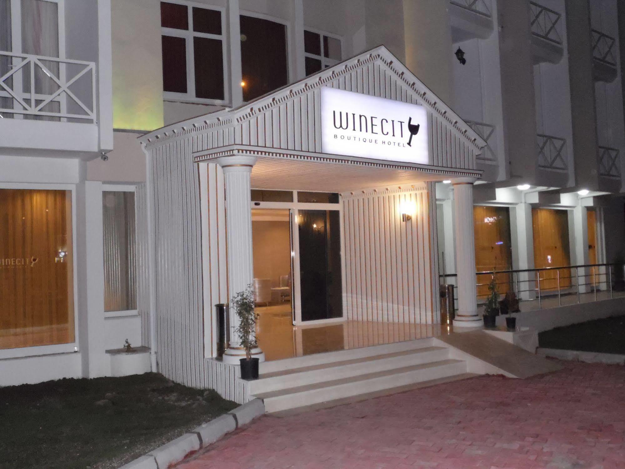 Winecity Hotel 뎀레 외부 사진